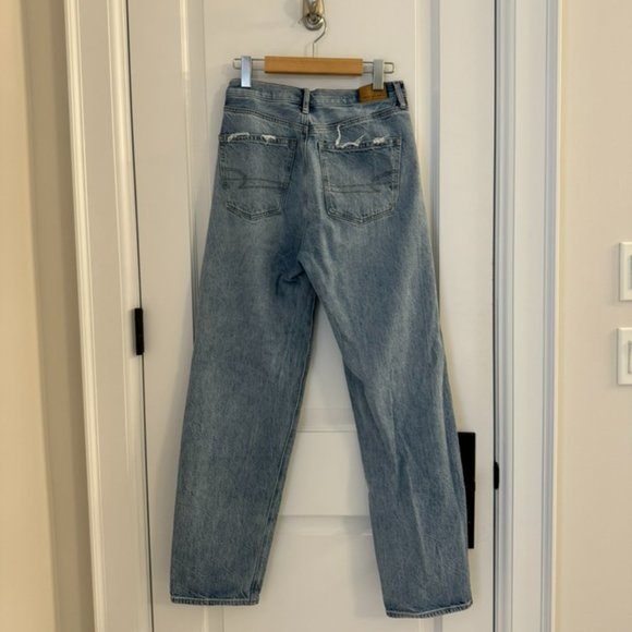 American Eagle Baggy Jean - Picture 2 of 4